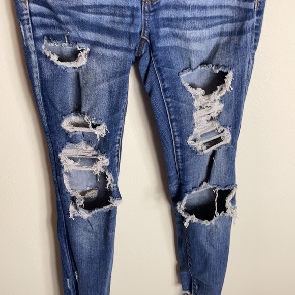 American Eagle Next Level Stretch Shredded Jegging Crop Jeans Size 6 - Picture 5 of 9